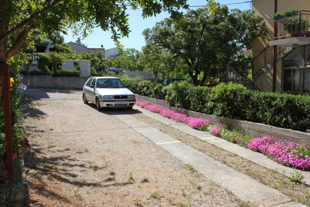 Apartments With A Parking Space Vodice - 7604 外观 照片